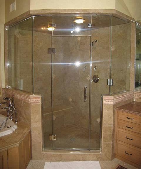 Frameliss bathroom shower doors