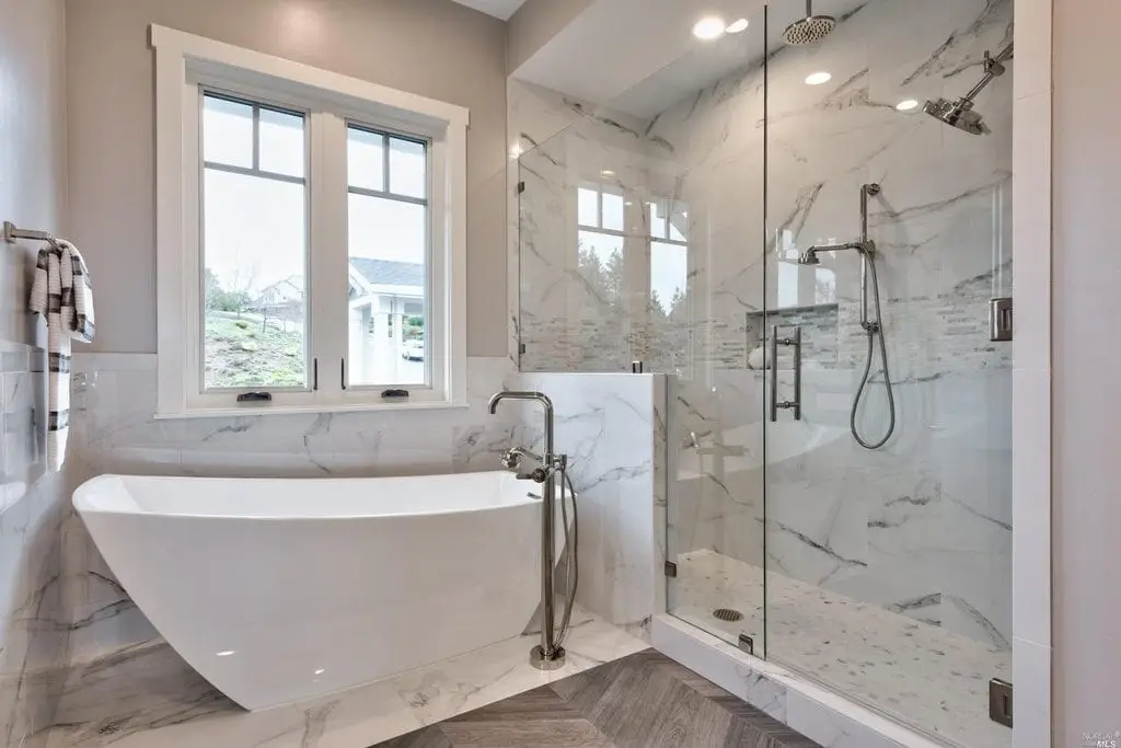 Frameless Shower