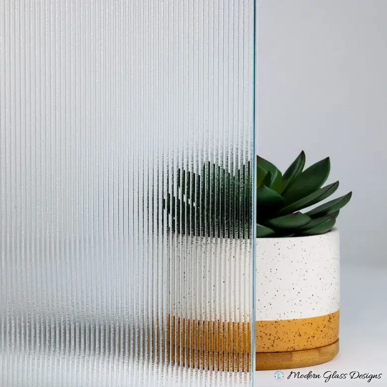 Stylos S Low Iron glass pattern sample